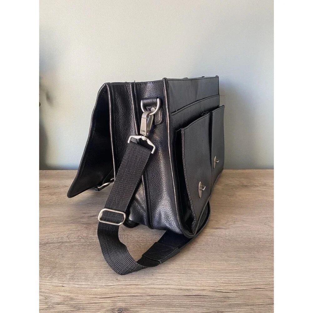 Wilson Black Leather Satchel Messenger Bag Laptop Computer Commute MINT